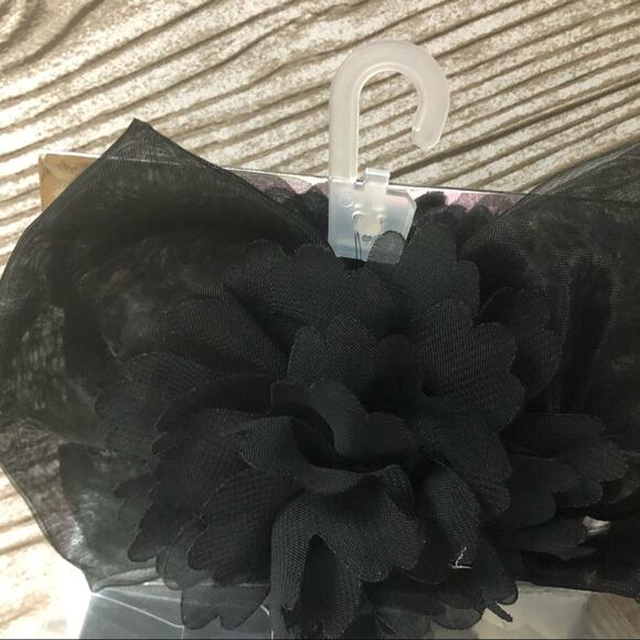 First Steps To Piece Shoes and Headband Set - Picture 5 of 7